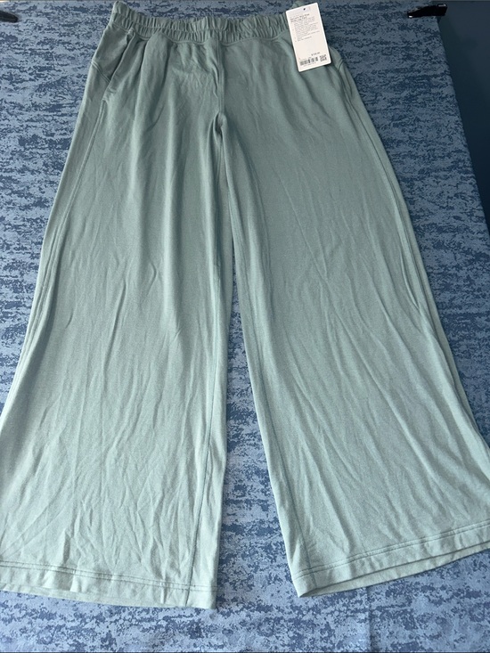 lululemon athletica Pants - lululemon athletica Wide Leg Pants in Light Sage Green size L